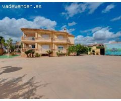 Villa en Venta en Orihuela, Alicante
