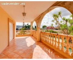 Villa en Venta en Orihuela, Alicante