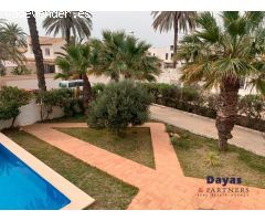Villa en Venta en Orihuela Costa, Alicante