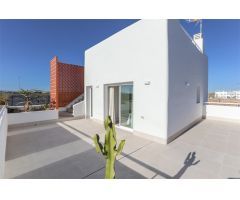 Villa en Venta en Pilar de la Horadada, Alicante