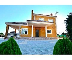 Villa en Alquiler en Elche/Elx, Alicante