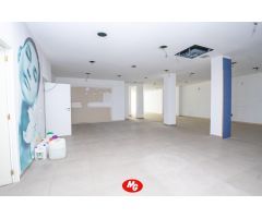 LOCAL COMERCIAL DE 259M2 EN CALZADA DE CASTRO CON ESCAPARATE DE UNOS 7 METROS