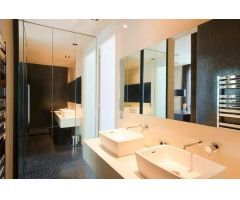 Piso reformado de 3 habitaciones de 145m2 en barrio Fuente del Berro / Salamanca