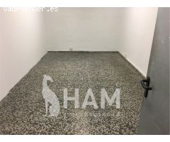 ¡Oportunidad Única! Local Comercial en venta con sótano.