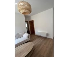 Luminoso apartamento interior a estrenar, totalmente reformado.