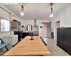 CUL827 - CHALET DE 708M2 DE PARCELA EN LA URBANIZACIÓN SANTA MARÍA DE LA BARRACA DE AGUAS VIVAS