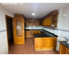 ALG228 - ADOSADO DE 285M2 EN LA CALLE FRANCESC RIBALTA DE ALGEMESÍ