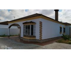 Se vende chalet independiente de una planta – 145 m² construidos en parcela de 500 m²
