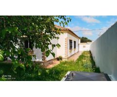 Se vende chalet independiente de una planta – 145 m² construidos en parcela de 500 m²