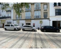 LOCAL EN ALQUILER EN EL CENTRO DE CHICLANA, CALLE PROXIMAMENTE PEATONAL.