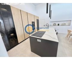 Chalet con tres dormitorios y Piscina en Campillo de lujo
