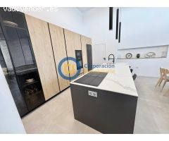 Chalet con tres dormitorios y Piscina en Campillo de lujo