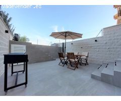 Apartamento en planta baja con piscina privada en Los Collados