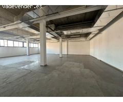Local Comercial en Alquiler en Esplugues de Llobregat, Barcelona