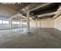 Local Comercial en Alquiler en Esplugues de Llobregat, Barcelona