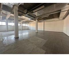 Local Comercial en Alquiler en Esplugues de Llobregat, Barcelona