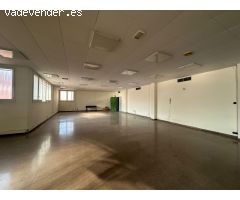 Local Comercial en Alquiler en Esplugues de Llobregat, Barcelona