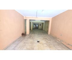 ¡Tu oportunidad en el corazón de Paterna! Espacio versátil de 100?m² junto al metro y la plaza del p