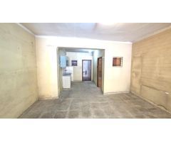 ¡Tu oportunidad en el corazón de Paterna! Espacio versátil de 100?m² junto al metro y la plaza del p