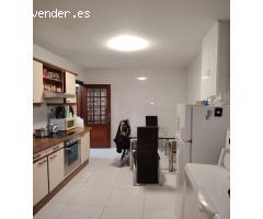 Piso en venta en avenida Cambados