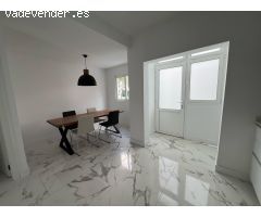 Casa a estrenar (tipo triplex) en venta en San Fernando, Gran Canaria.