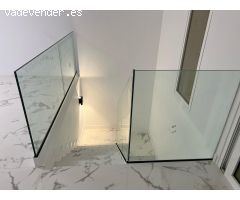 Casa a estrenar (tipo triplex) en venta en San Fernando, Gran Canaria.