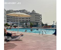 ¡Soleado apartamento en esquina con vistas panorámicas en Playa del Inglés – Su paraíso vacacional!