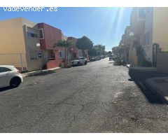 espaciosa casa adosada se encuentra en San Fernando