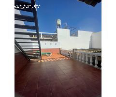 ¡Exclusiva vivienda en planta alta con Entrada Independiente en la Mejor Zona de San José!