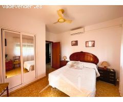 Hermoso Chalet en Los Lagos del Serrano. Guillena. Sevilla.