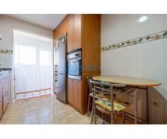 PISO AMPLIO Y LUMINOSO EN CAMPCLAR - TARRAGONA