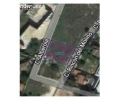 Parcela en venta  en la Eliana con acceso a dos calles