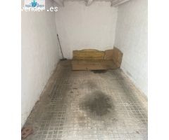 SE VENDE PLAZA DE GARAJE Y TRASTERO