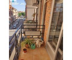 PISO EN VENTA ZONA FERIA