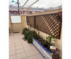 INMOHOUSE VENDE CHALET ADOSADO CON ZONAS COMUNES EN FACULTAD DE MEDICINA