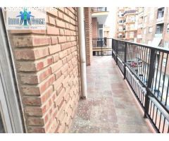 PISO EN VENTA ZONA FERIA