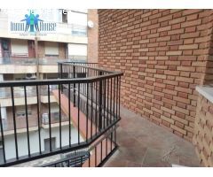 PISO EN VENTA ZONA FERIA