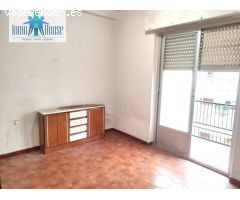 PISO EN VENTA ZONA FERIA