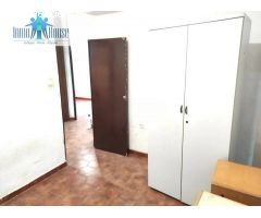 PISO EN VENTA ZONA FERIA
