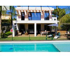 ESTUPENDO CHALET EN ZONA PLAYA MUCHAVISTA-LA FONT