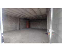 ESTUPENDO LOCAL EN ZONA CÉNTRICA DE TÍAS