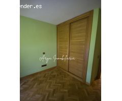 VIVIENDA EN LA ZARZUELA CON PLAZA DE GARAJE Y PISCINA COMUNITARIA