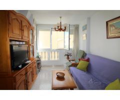 Apartamento de dos dormitorios a 200m de la playa