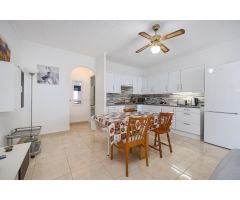 Encantador adosado de 1 dormitorio con jardín privado en El Chaparral, Torrevieja