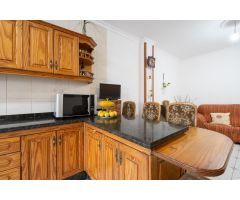 PISO AMPLIO DE 4 HABITACIONES EN BARRIO NUEVO DE OFRA