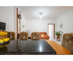 PISO AMPLIO DE 4 HABITACIONES EN BARRIO NUEVO DE OFRA