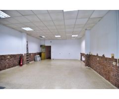 LOCAL COMERCIAL EN AVENIDA LAS TIRAJANAS