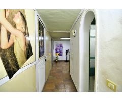 PELUQUERIA EN VECINDARIO
