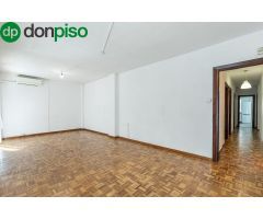 ¡AMPLIO PISO DE 160 M² EN UBICACIÓN PRIVILEGIADA!