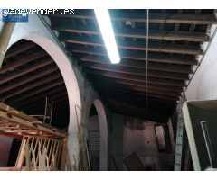 CASCO DE BODEGA EN EL CENTRO